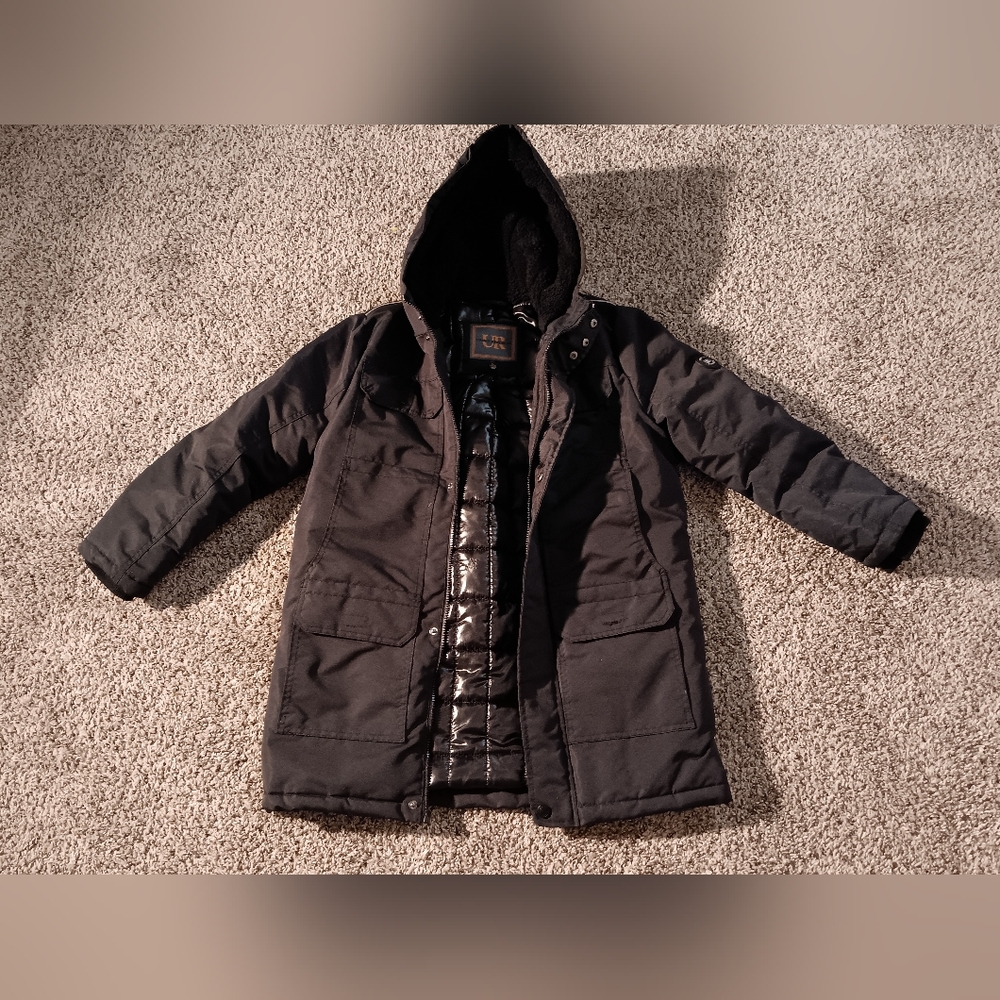 Winter Jacket. Urban Republic Mens Size XLarge black  with Zipper and Button